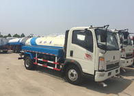 Leicht-Lkw-Wasser-Tankwagen 5-8CBM SINOTRUK HOWO für die Straßen-Spülung