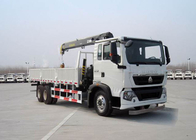HOWO-LKW brachte mobilen Kran 5 Tonnen 4X2 LHD ZZ1127G4215C1 an