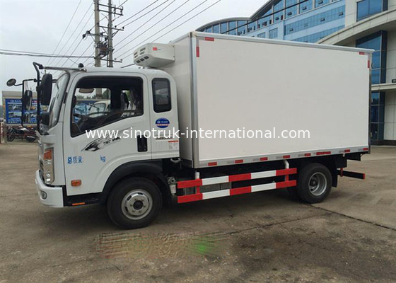 Berufskühlfahrzeug 8 Tonnen 20-25CBM SINOTRUK HOWO LHD Euro3 140HP 4X2