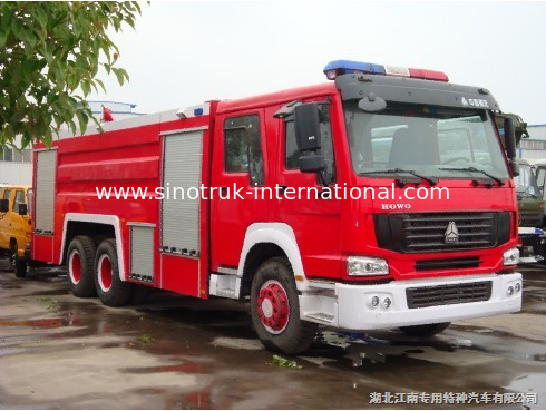 Internationales Pumper-Rettungs-Löschfahrzeug 15-20CBM