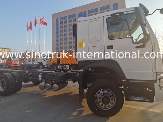 SINOTRUK HOWO Frachtwagen Chassis 16-20 Tonnen 4x2 LHD 300 PS