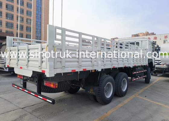 Sinotruk Howo Brandneuer Lastwagen 6 × 6 Allradantrieb Lhd 10 Räder Lange Frachtbox