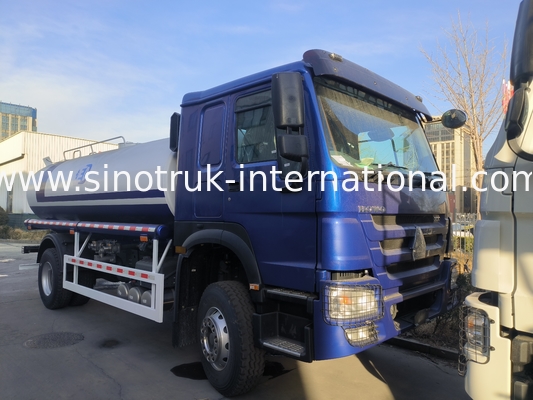 SINOTRUK HOWO Wasserbehälter 4x2 RHD 300PS 10CBM für den dauerhaften Wassertransport
