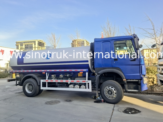 SINOTRUK HOWO Wasserbehälter 4x2 RHD 300PS 10CBM für den dauerhaften Wassertransport