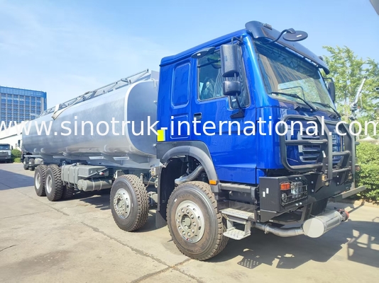 Schwerlast-HOWO 8*4 400PS LHD Tankwagen 40CBM Doppelttanksystem für Fernkraftstoffverteilung