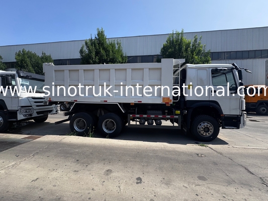SINOTRUK Motor 371PS 6 × 4 LHD HOWO Dump Truck Weiß 19-20CBM Mittelheben