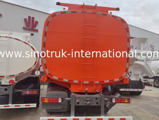 SINOTRUK 400Hp Oil Transport Tanker  High-Performance Option for All Oil Delivery Needs