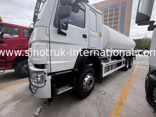 Sinotruk HOWO 6x4 Water Tank Truck With High Pressure Flush Function High efficiency