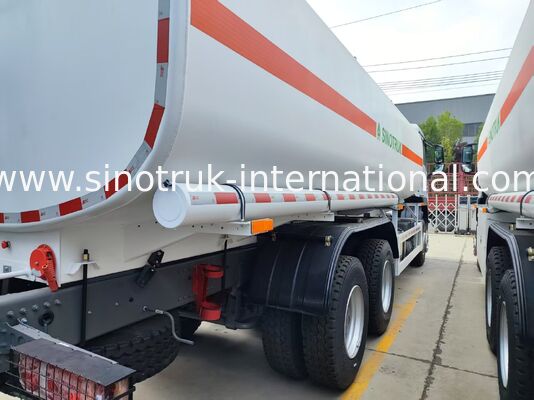 Weißer HOWO TX 6×4 Treibstofftransporter 336 PS 25CBM Treibstoffbehälter, stabile Transportleistung