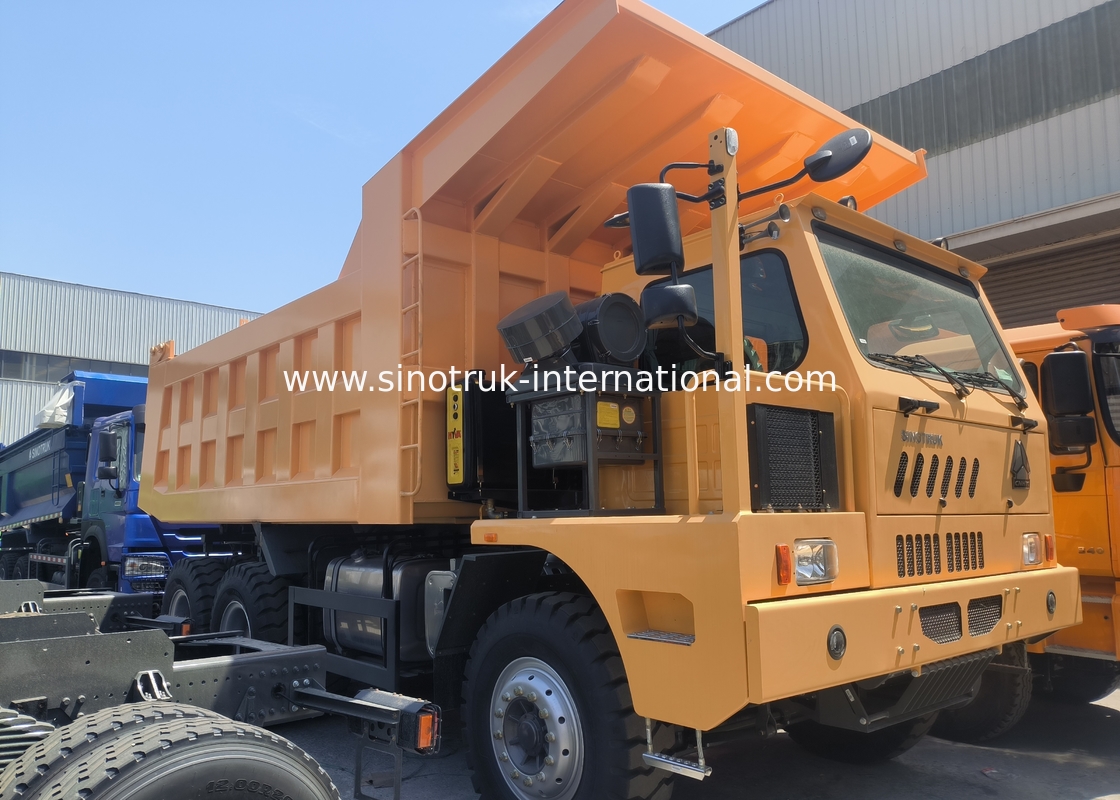 Sinotruk Howo Bergbau-Tipper Dump Truck 90Tons 6 × 4 Hochfeste Stahlfrachtkörper