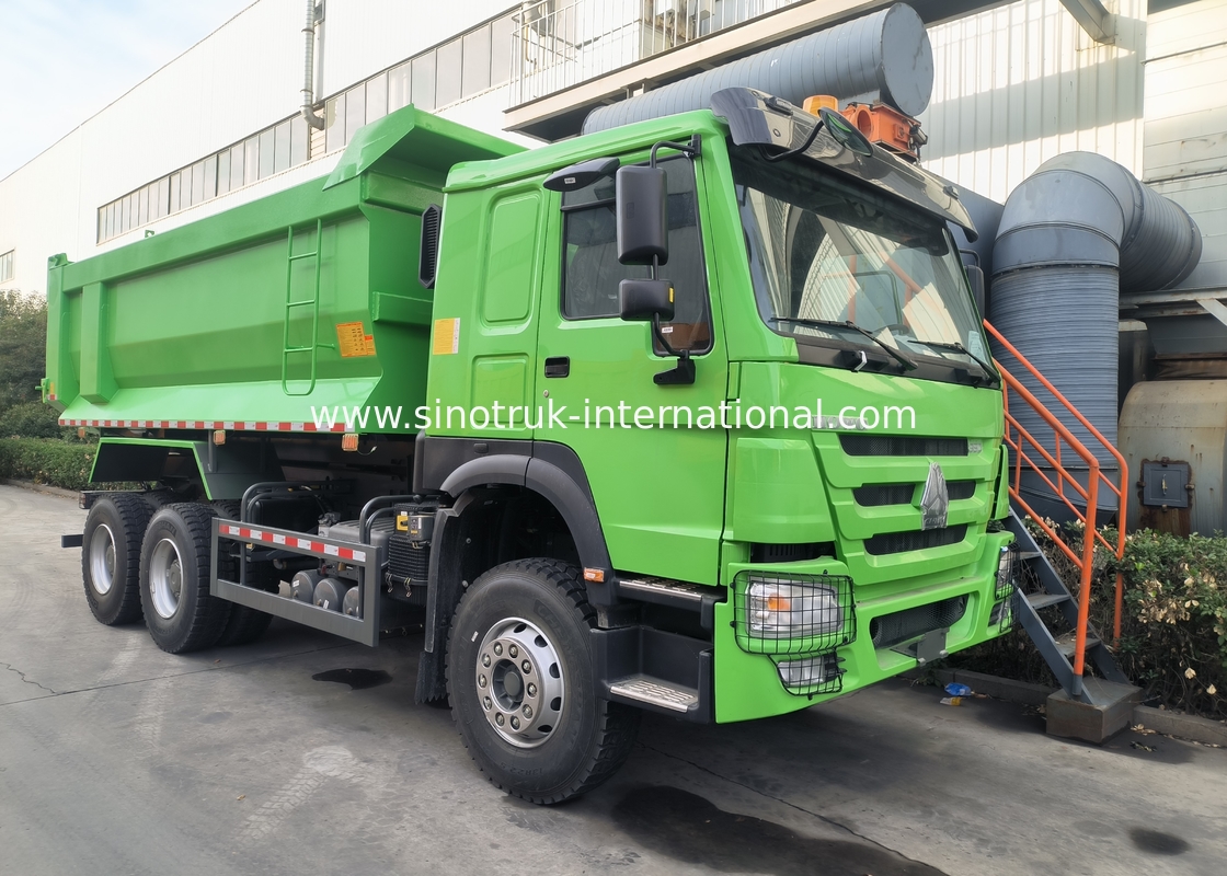 Sinotruk Howo Tipper Dump Truck 380 PS 6 × 4 U-Form Frachtkörper Grüne Farbe