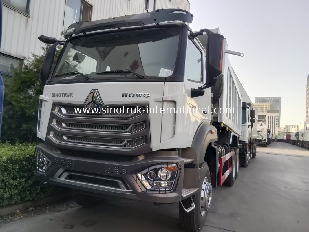 2 Fahrgäste Sinotruk Hohan Tipper Dump Truck Weichai Motor 6 × 4 LHD 380HP mit manuellem Getriebe