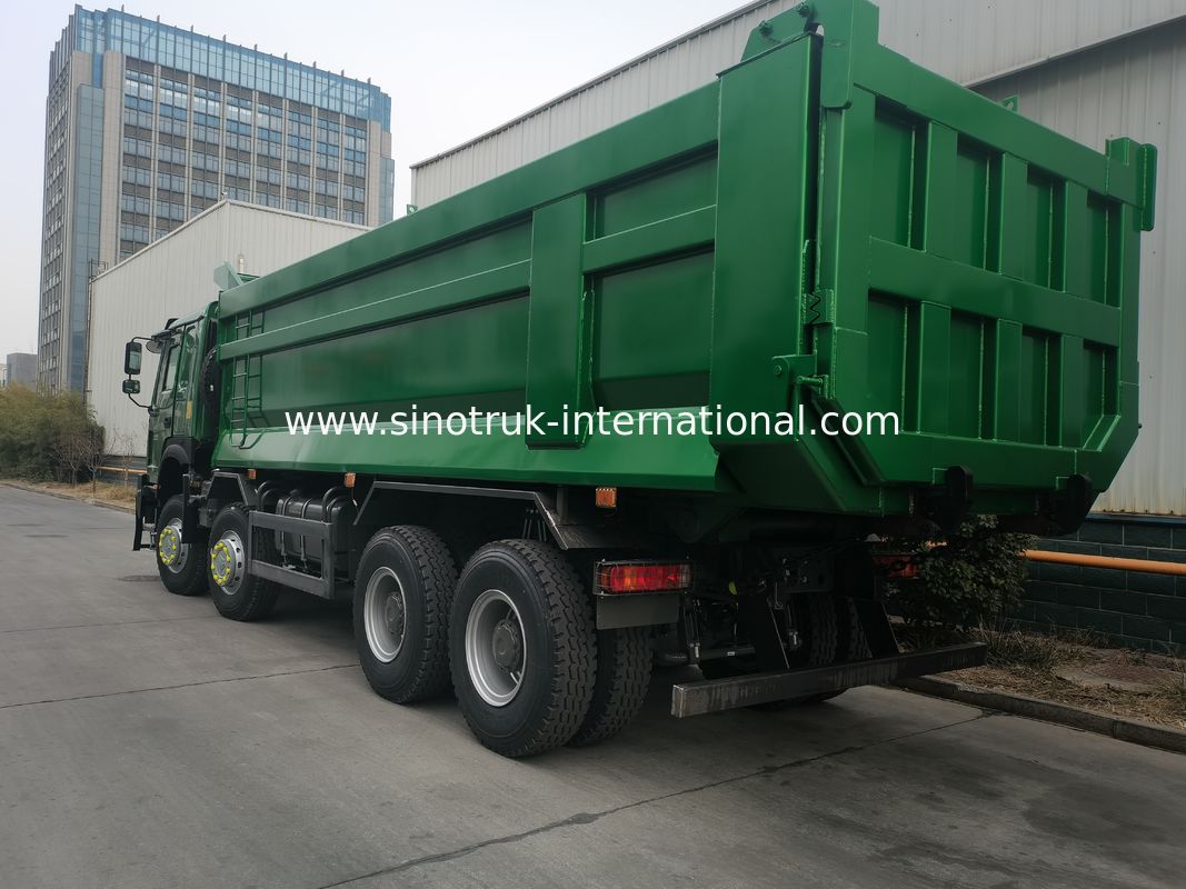 SINOTRUK HOWO 400PS 8X4 Tipper Dump Truck Bauwerk Altes Frontgesicht Geistergesicht Kabine Militärische Stoßstange U-Typ Container