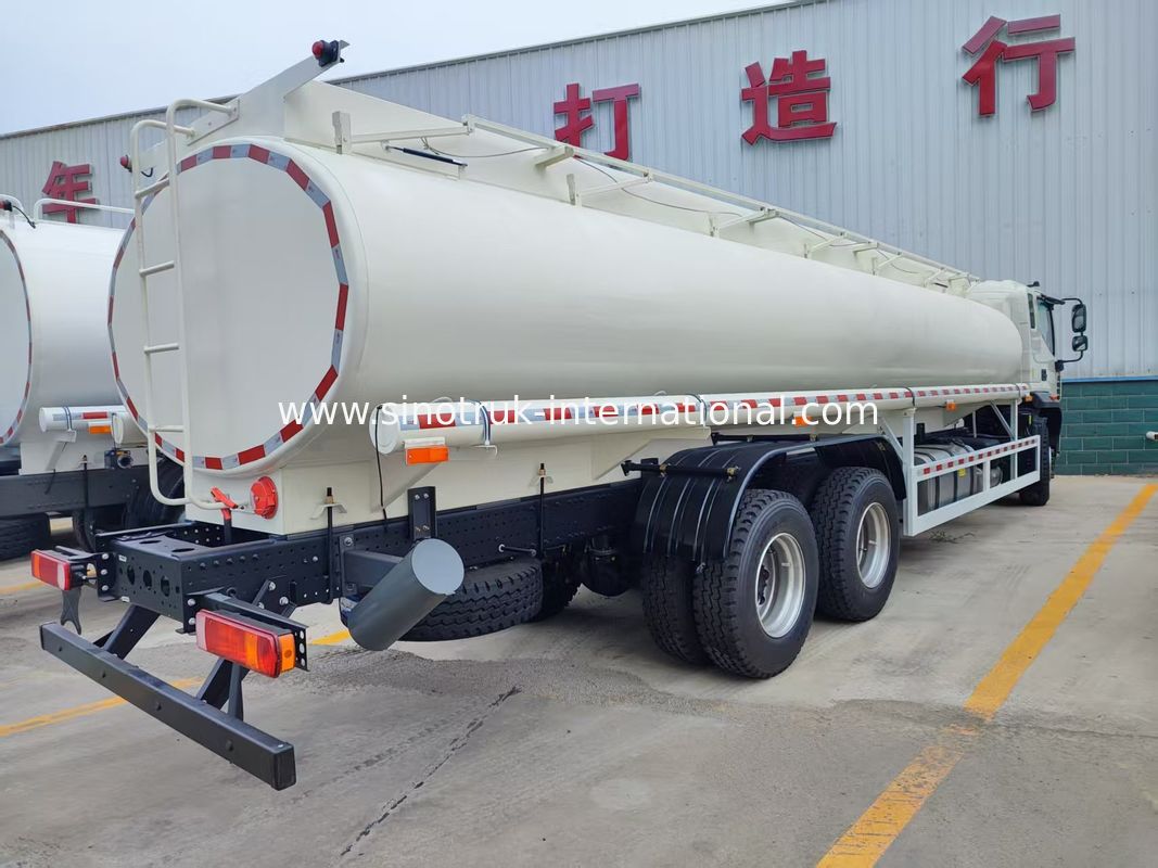 Weißer 30CBM Wassertankwagen (6×4, 380PS, Linkslenker): Hauptvorteile für den Flüssigkeitstransport