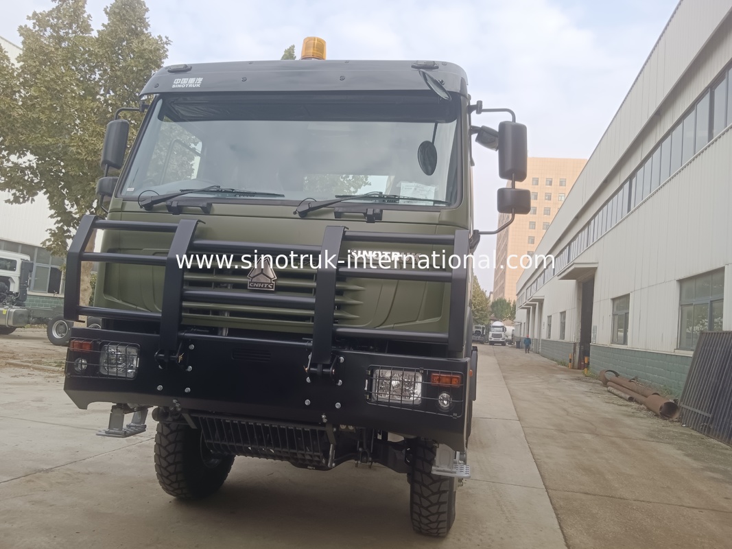 Sinotruk Howo Tractor Truck Lhd 10Wheels 430Hp 6 × 4 HW76 Green