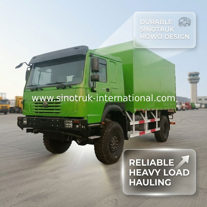 SINOTRUK-Schwerlastwagen mit 4X4 LHD-Antrieb, 5000*2300*2300 mm Ladungstank und 16 Tonnen Hinterachs-Fähigkeit für Schwerlast-Tragen