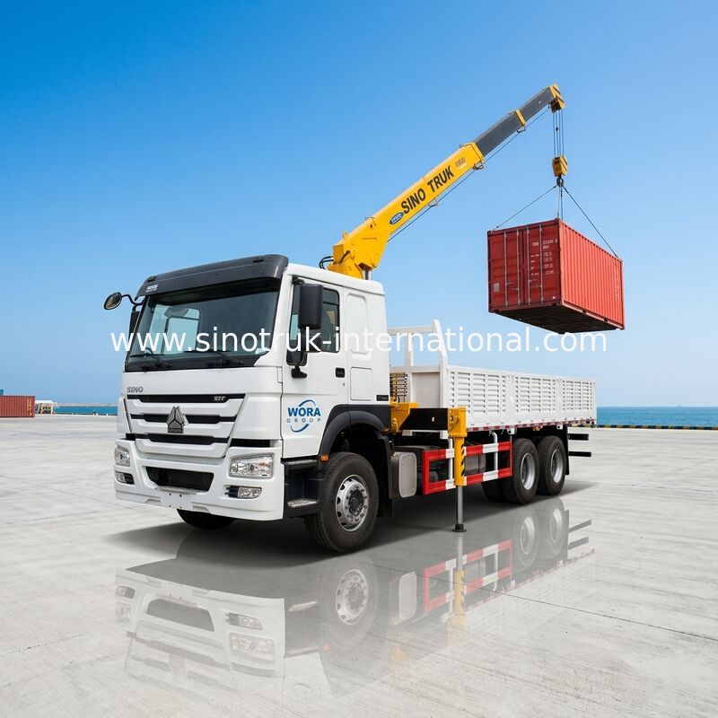 HOWO-LKW brachte mobilen Kran 5 Tonnen 4X2 LHD ZZ1127G4215C1 an